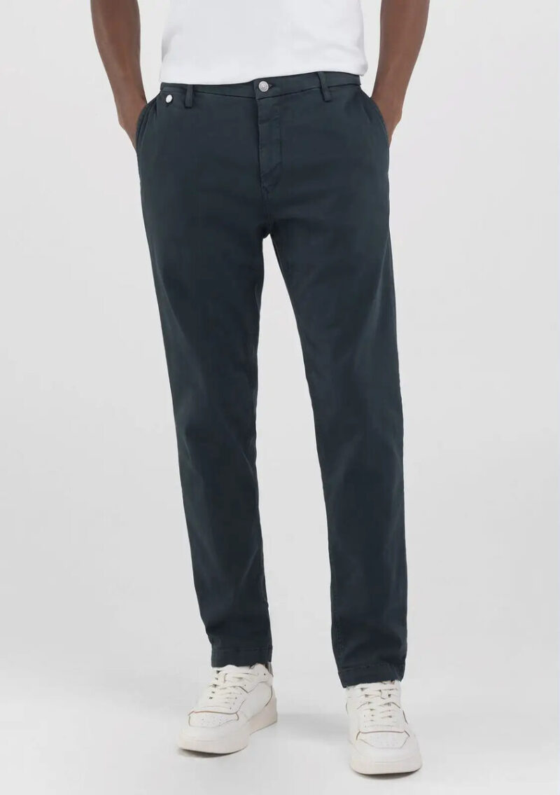 Pantalones chinos Benni marca Replay